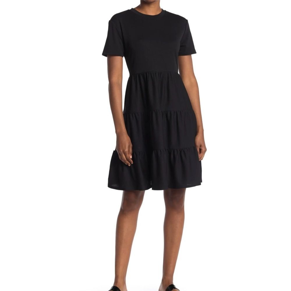 SUSINA Black Crew Neck Short Sleeve Tiered Dress